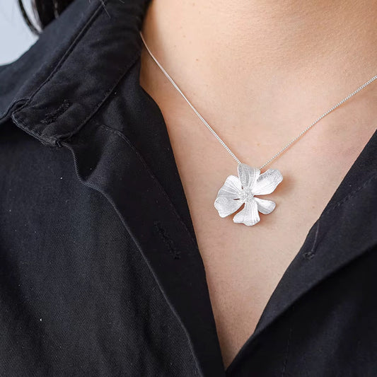 Peony Necklace