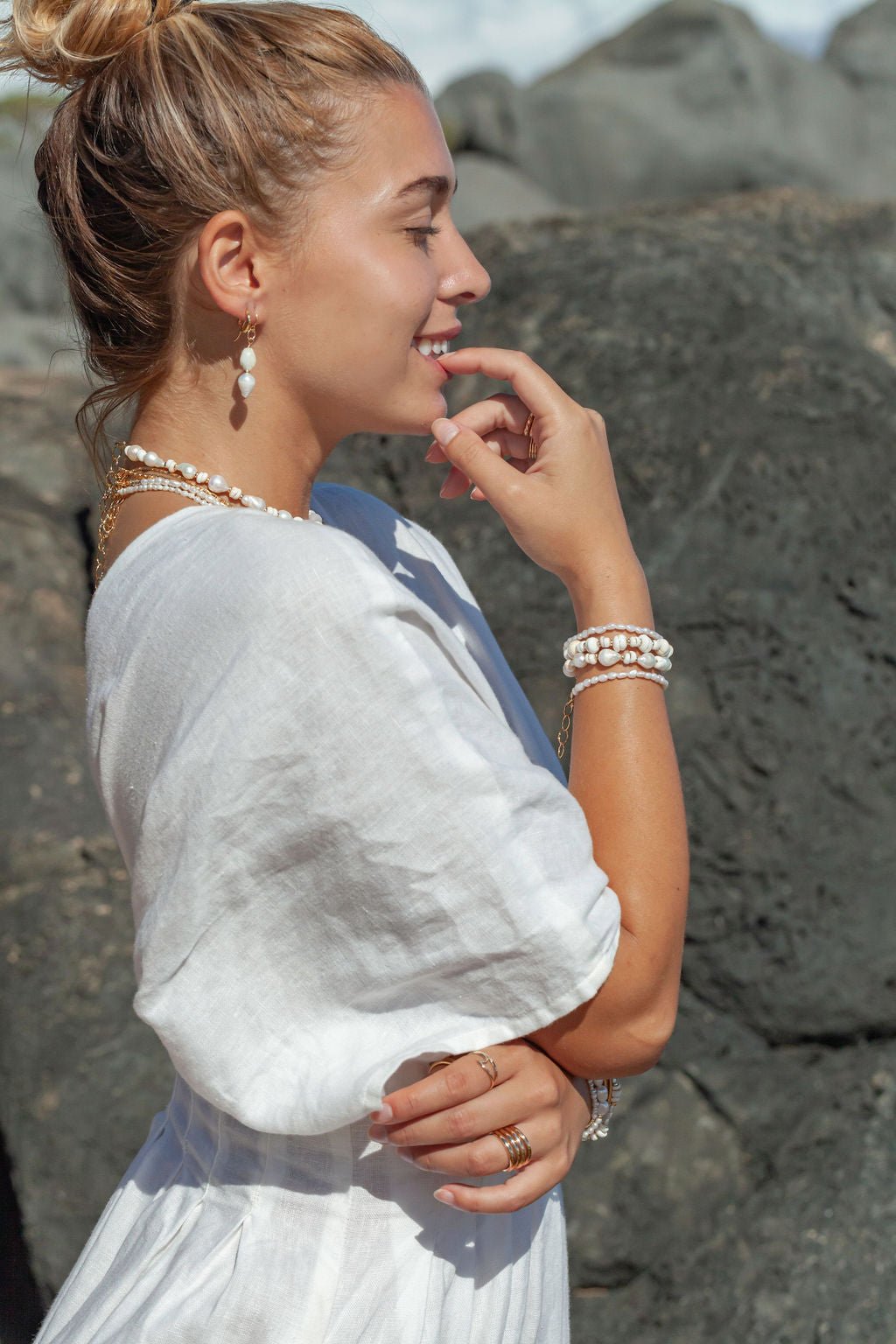 Gold Dainty White Pearl Bracelet - Maile