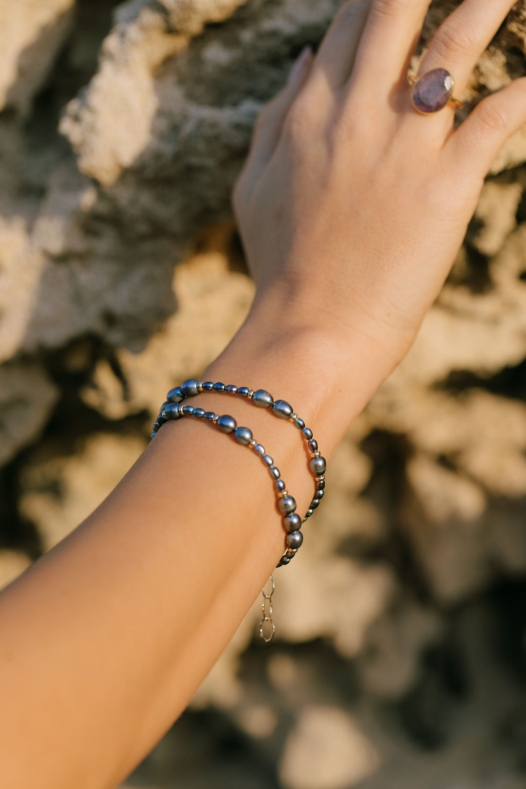 Gold Peacock Pearl Bead Bracelet - Hiwahiwa
