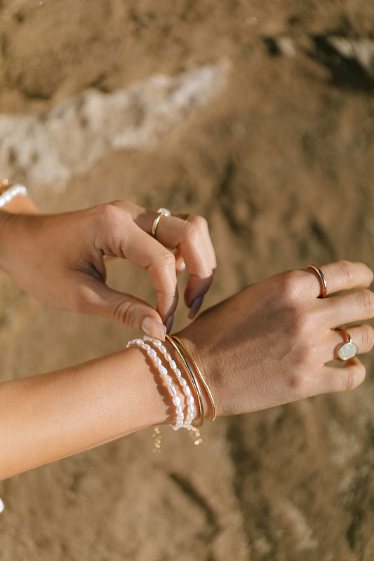 Gold Dainty White Pearl Bracelet - Maile