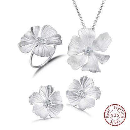 Peony Necklace