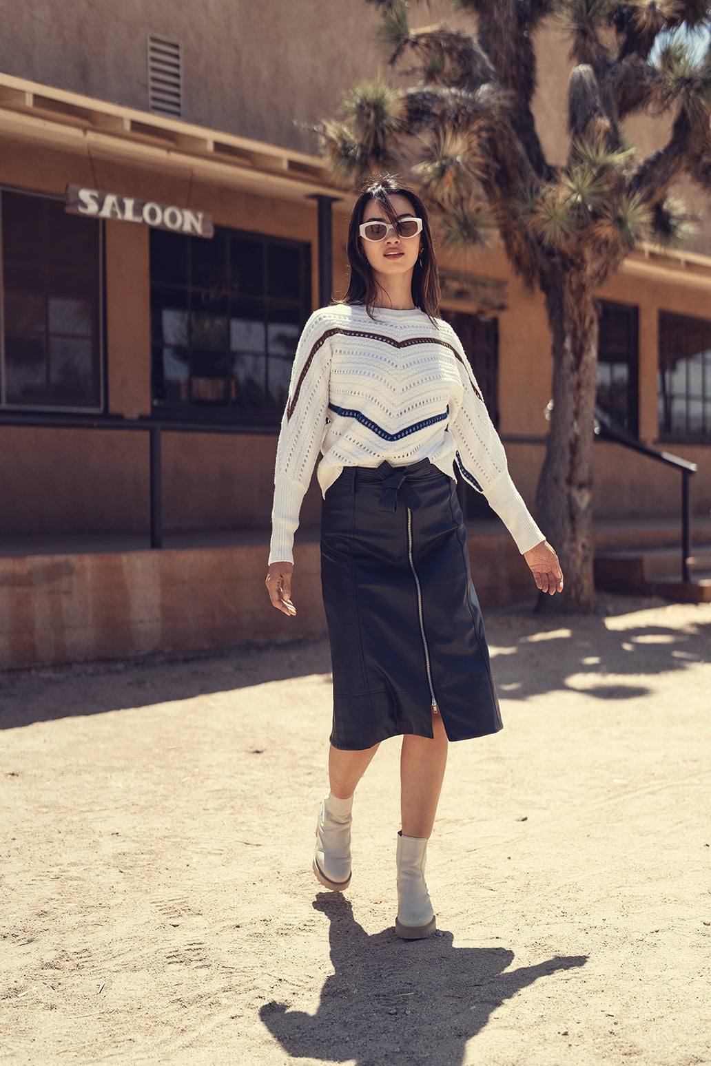 LEATHER ZIPPER SKIRT