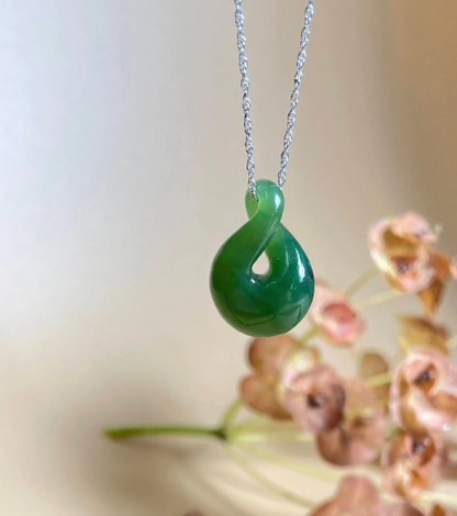 Canadian Jade Infinity Twist, 15/16/18/20mm, Sold Individually