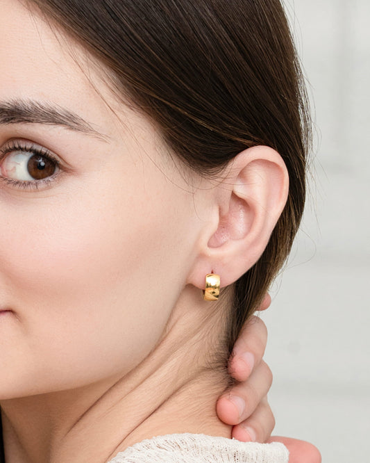 Polished Magnetic Therapy Earrings for Women (Gold)